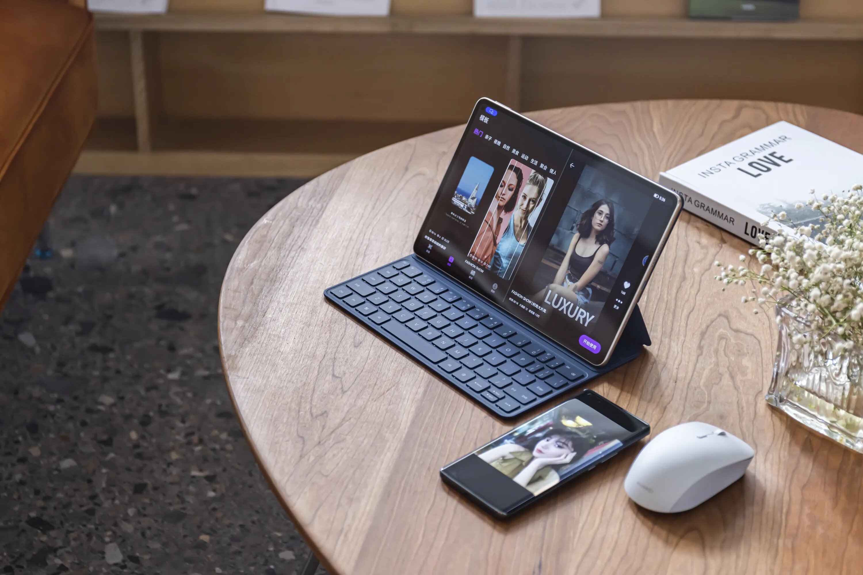 Papan Kekunci Magic Apple vs Smart Folio: Mana yang lebih baik?